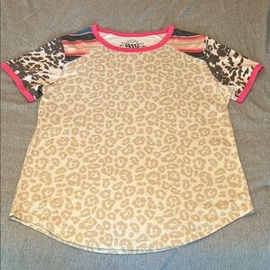 Stylish Leopard/weastern print top